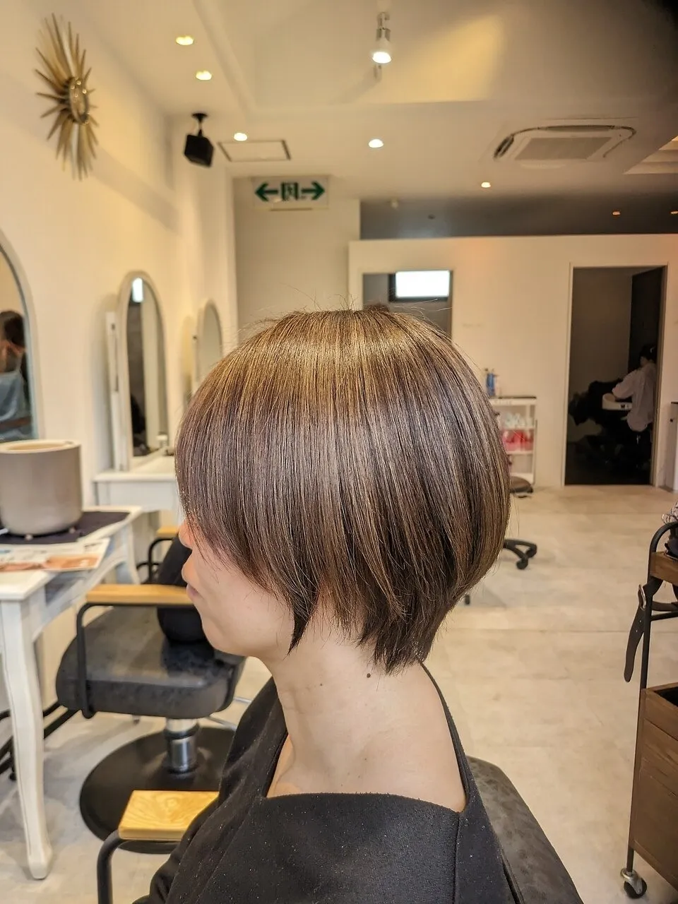 ショートヘア